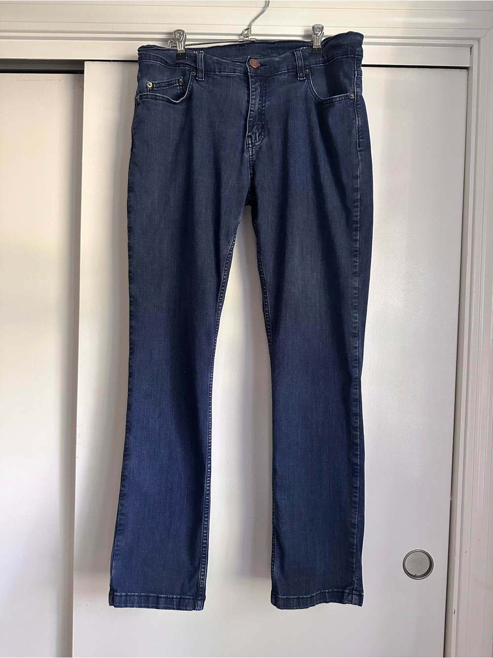Men’s Mugsy Studio Blues Stretch Denim